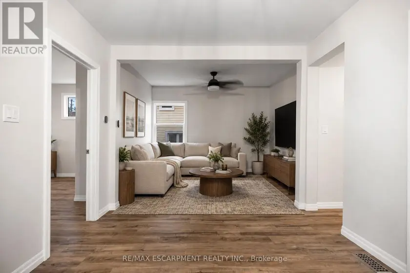 Multiplex at MAIN - 35 INKERMAN STREET, St. Thomas