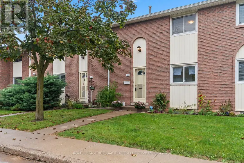 Townhouse at 43 - 151 GATESHEAD CRESCENT, Hamilton
