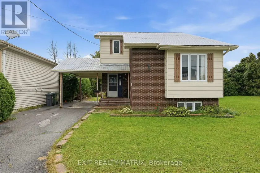 Detached at 293 KITCHENER STREET, Hawkesbury