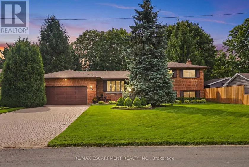 Detached at 8 NORBERT STREET, Kitchener