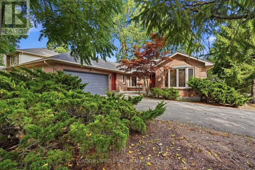 Detached at 181 TIMBER DRIVE, London South
