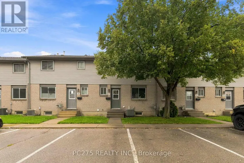 Townhouse at 47 - 490 THIRD STREET, London