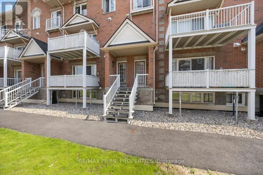 Townhouse at 117 - 3265 ST JOSEPH BOULEVARD, Ottawa