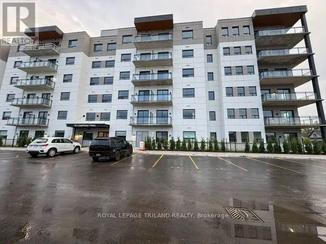 Multiplex at 301 - 16 COMPASS TRAIL, Central Elgin