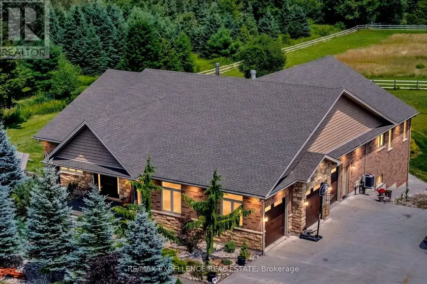 Detached at 5593 TRAFALGAR ROAD, Erin
