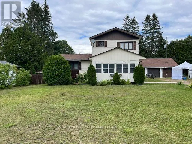 Detached at 31 CHURCH STREET, Laurentian Hills