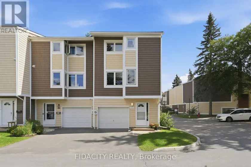Townhouse at 151 - 320 STOWE COURT, Ottawa