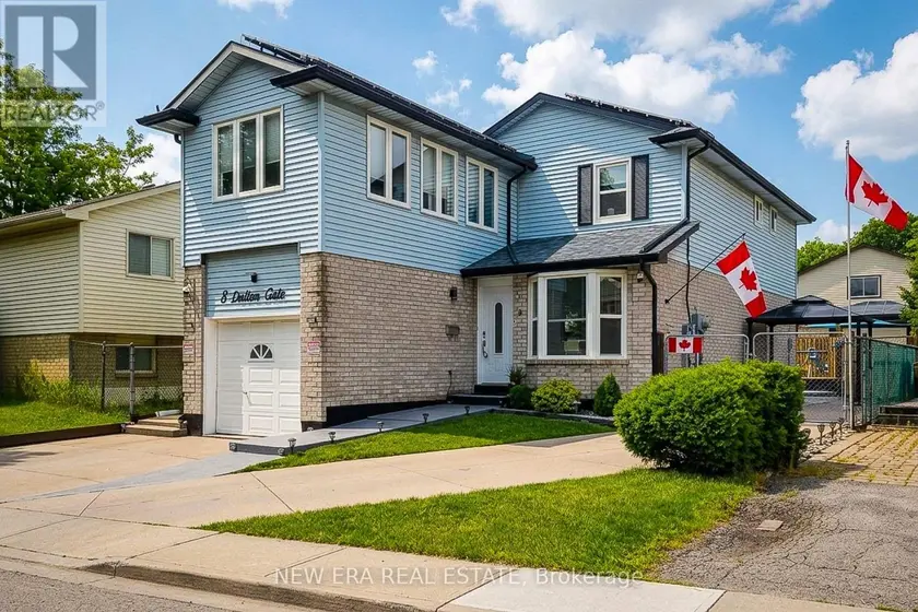 Detached at 8 DALTON GATE, Hamilton