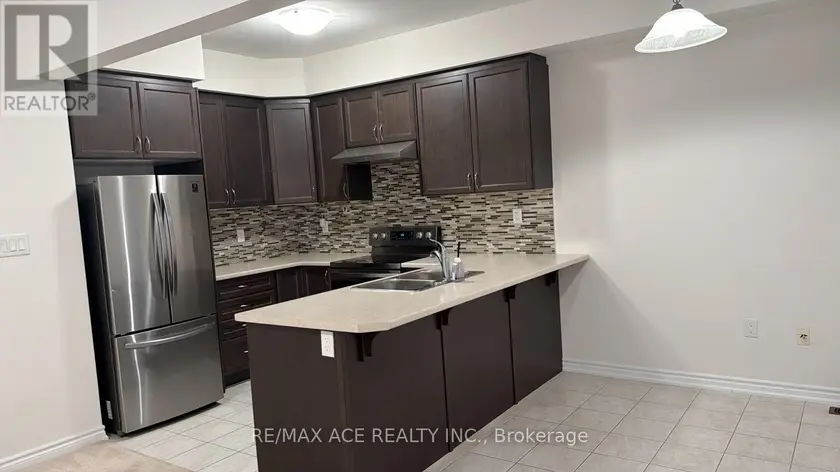 Townhouse at 103 FLAGG AVENUE, Brant