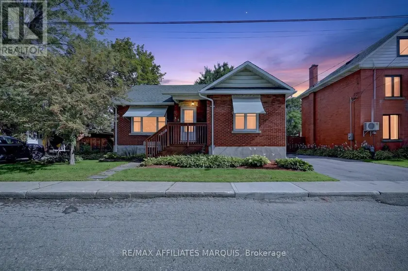 Detached at 37 OGDEN AVENUE, Smiths Falls