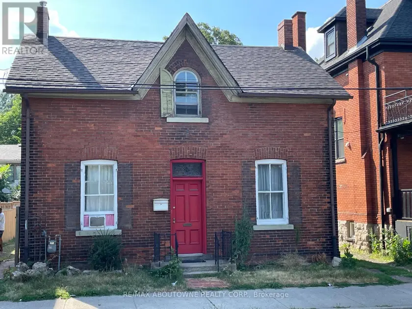 Detached at 70 WELLINGTON STREET S, Hamilton