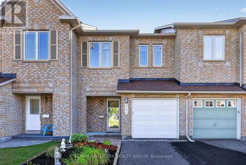 Townhouse at 625 GLASTONBURY WALK, Ottawa