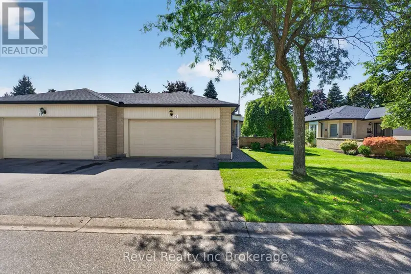 Townhouse at 16 - 163 PINE VALLEY DRIVE, London South