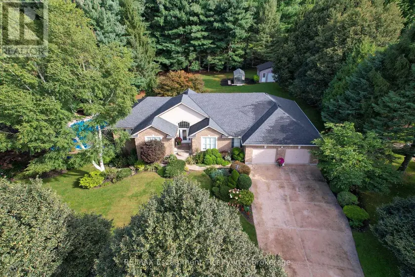 Detached at 31 ALDER CRESCENT, Pelham