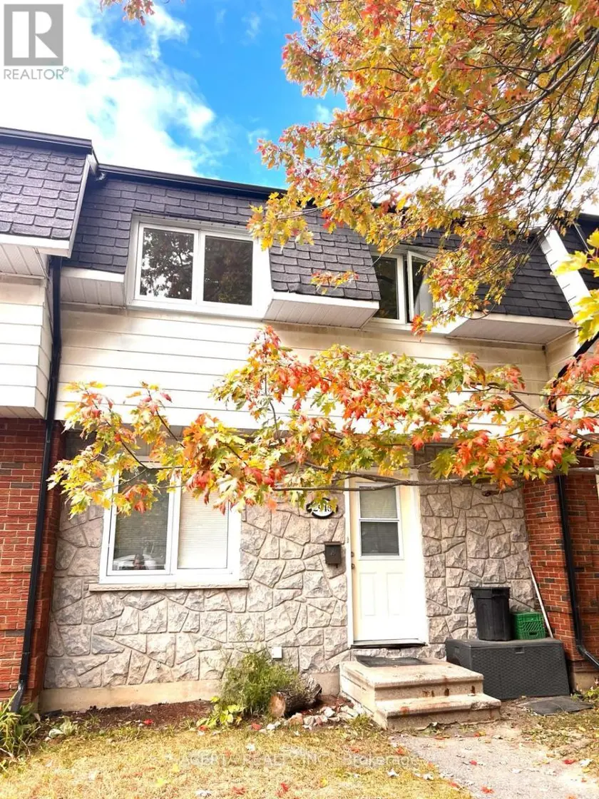 Townhouse at 2943 AHEARN AVENUE, Ottawa