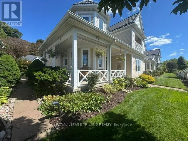 Apartment at 21 - 375 EDITH CAVELL BOULEVARD, Central Elgin