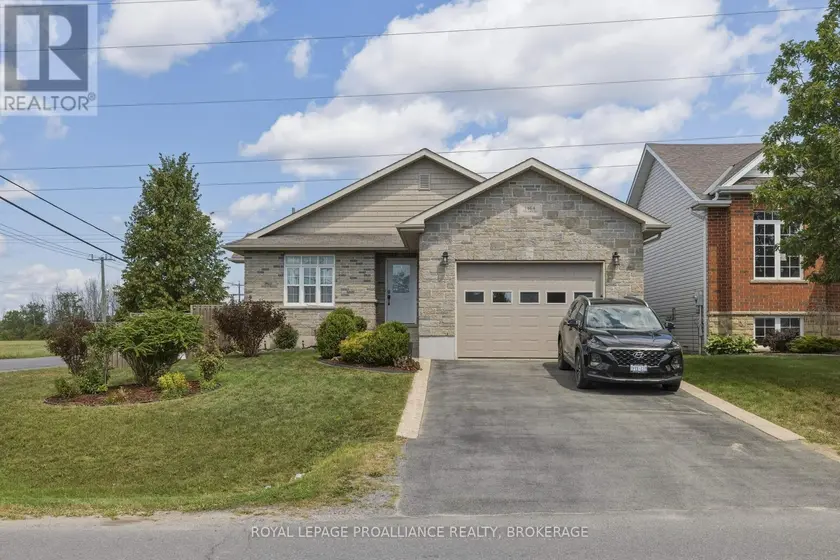 Detached at 1464 OTTAWA STREET, Kingston