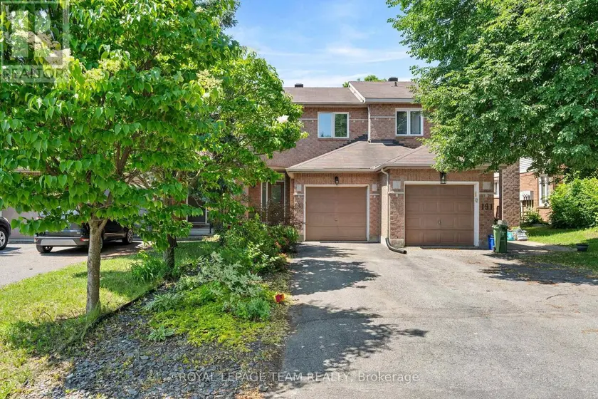 Townhouse at 193 THORNBURY CRESCENT, Ottawa