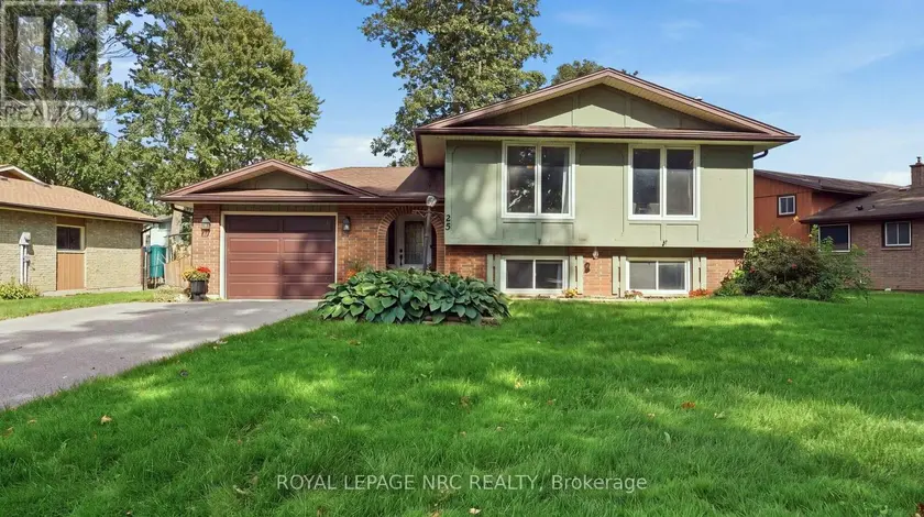 Detached at 25 SHERWOOD FOREST TRAIL, Welland