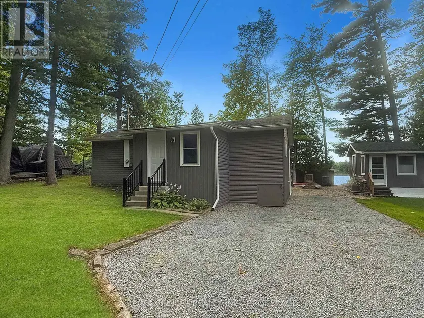 Detached at 1219 HIDDEN VALLEY LANE, Frontenac
