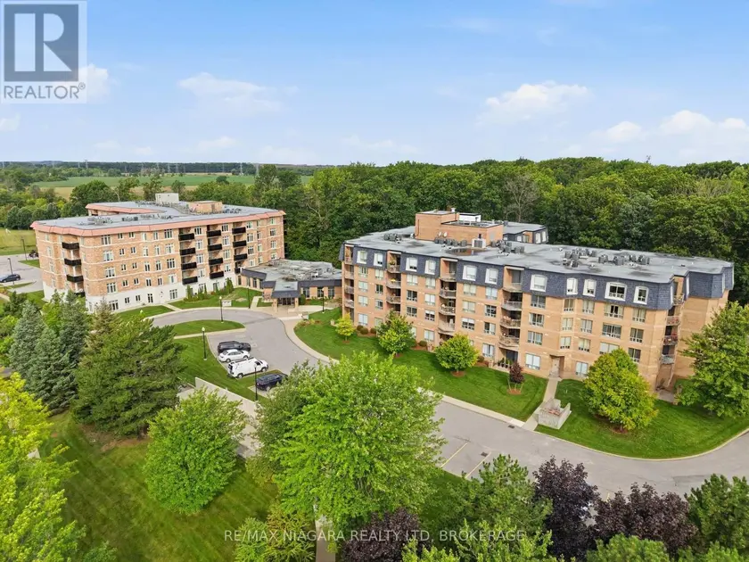 Apartment at 424 - 8111 FOREST GLEN DRIVE, Niagara Falls