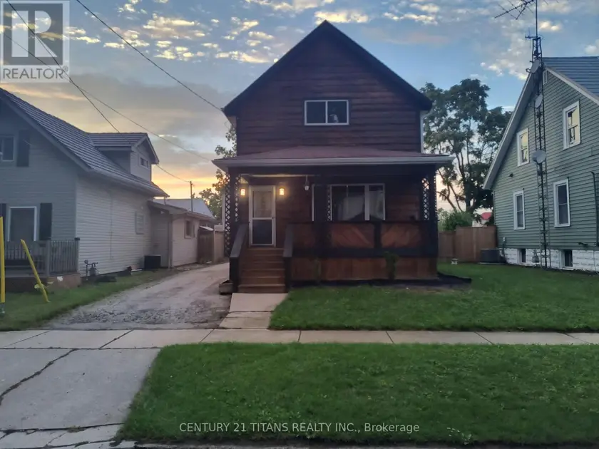Detached at 5 POPLAR STREET, Chatham-Kent
