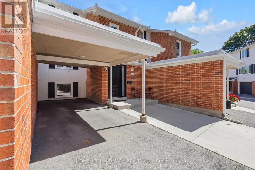 Townhouse at 2 - 427 KEATS WAY, Waterloo