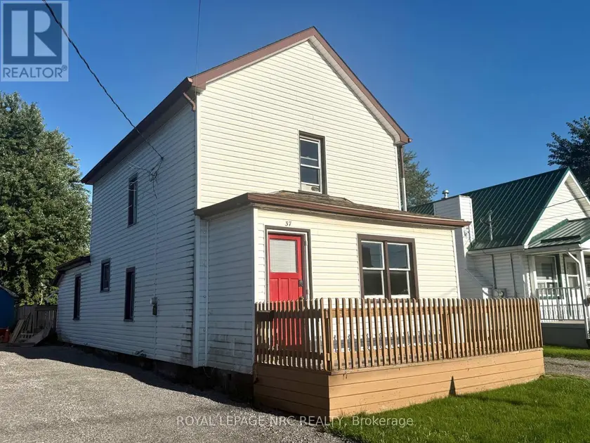 Detached at 37 WRIGHT STREET, Welland