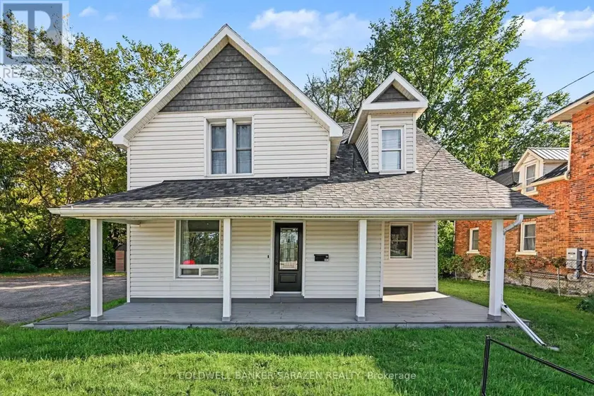 Detached at 447 RAGLAN STREET S, Renfrew