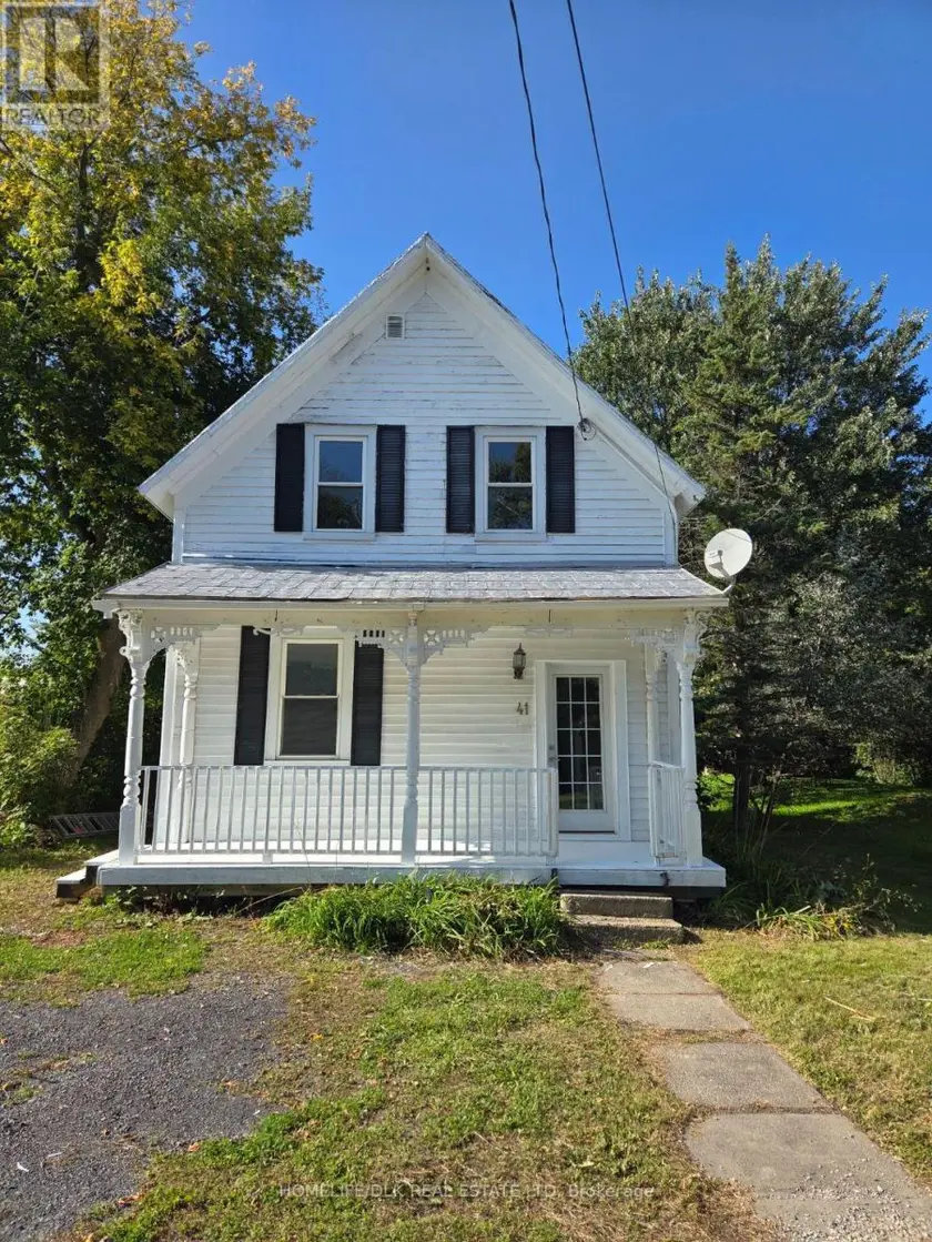 Detached at 41 MAIN STREET, South Stormont