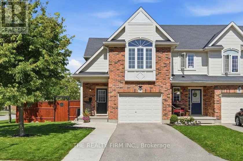 Townhouse at 914 SILVERFOX CRESCENT, London North