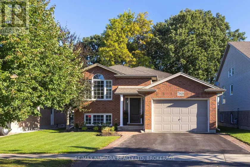 Detached at 7919 FLEMING DRIVE, Niagara Falls