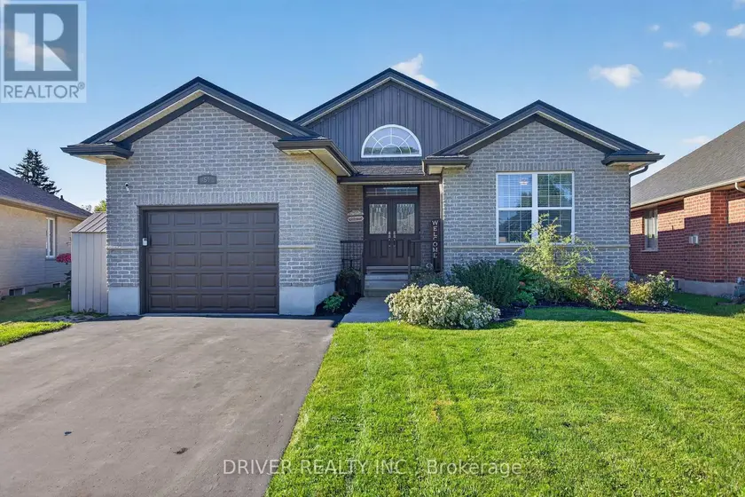 Detached at 50 TREADWELL STREET, Aylmer