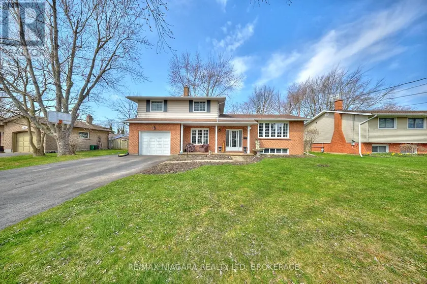 Detached at 953 GRANDVIEW ROAD, Fort Erie
