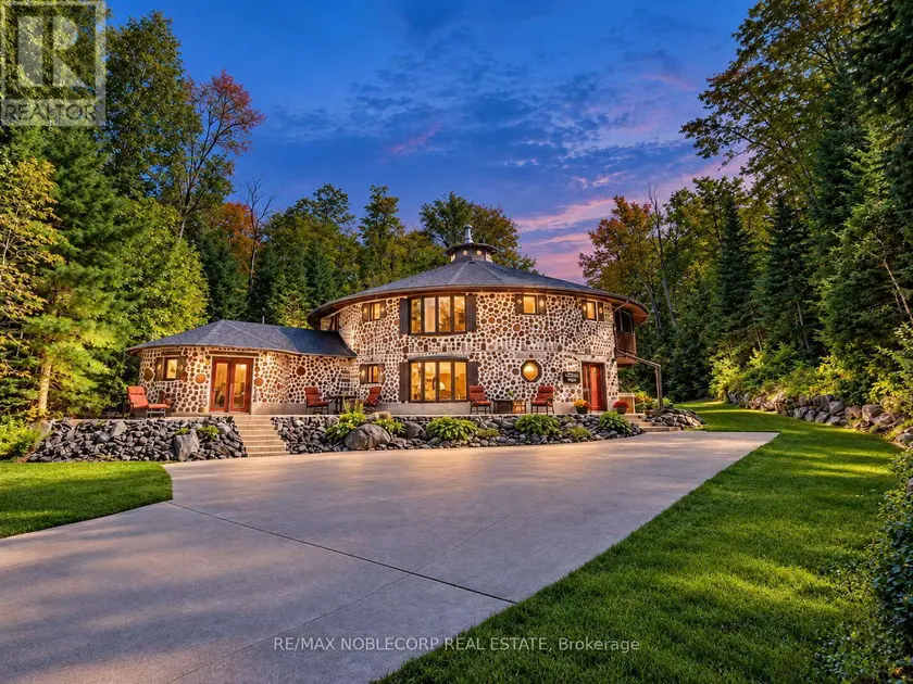 Detached at 1166 BONNIE LAKE ROAD, Bracebridge