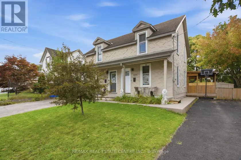 Semi-Detached/Link at 1108 QUEENSTON ROAD, Cambridge
