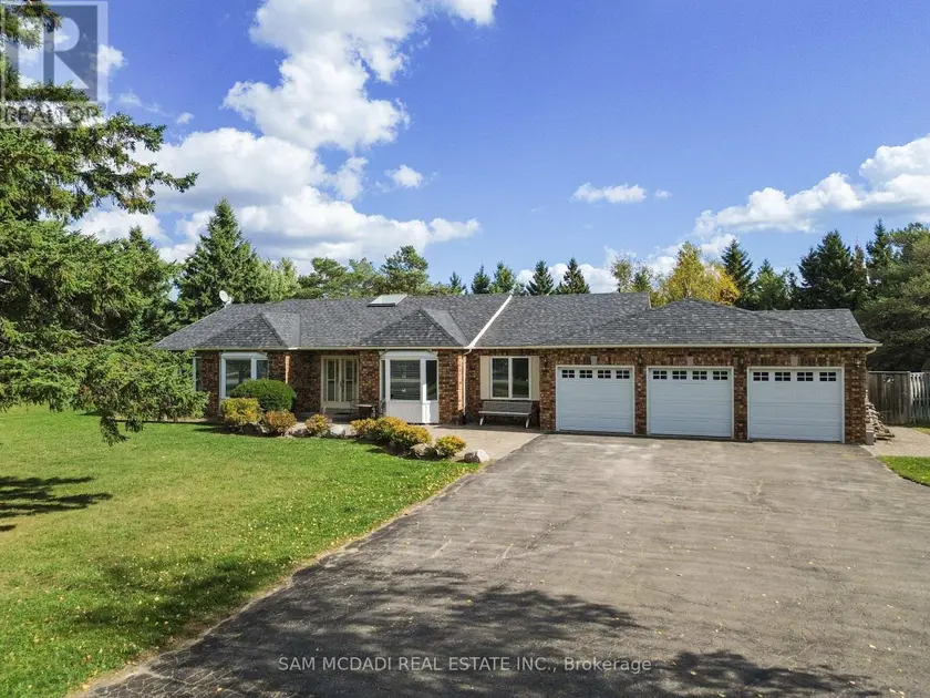 Detached at 2 SHERMAN DRIVE, Mulmur