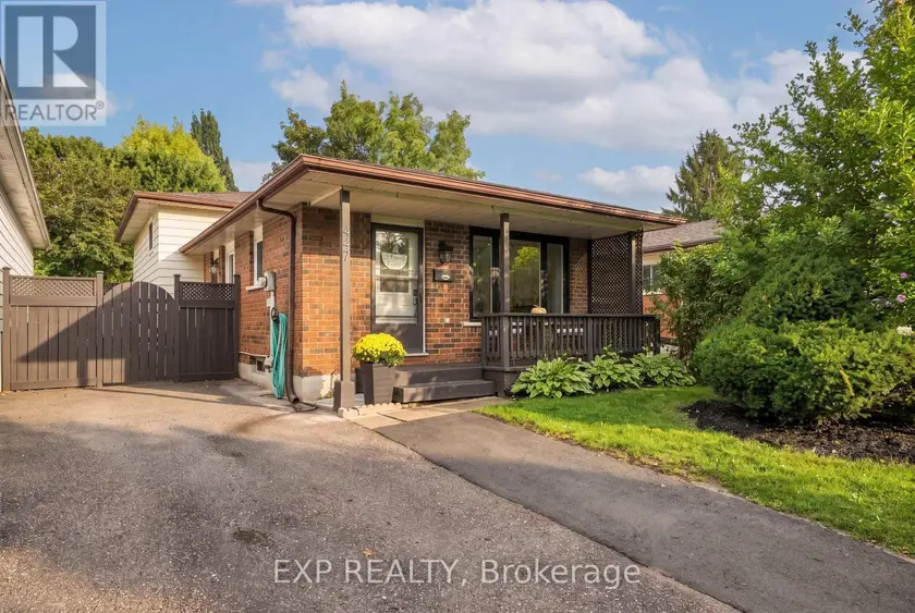 Detached at 447 DRUMMERHILL CRESCENT, Waterloo
