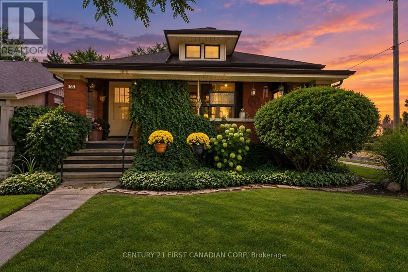 Detached at 369 OAKLAND AVENUE, London East