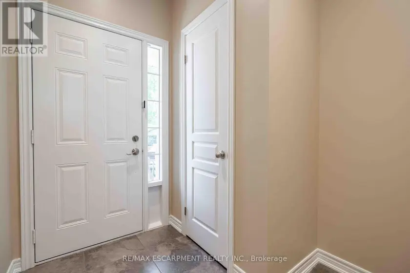 Townhouse at 134 PALACEBEACH TRAIL, Hamilton