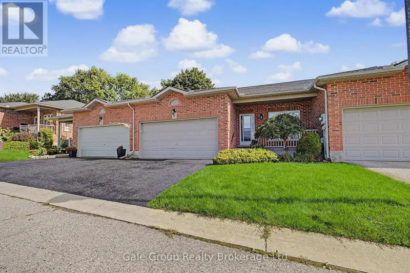 Townhouse at 8 - 350 VICTORIA STREET, Ingersoll