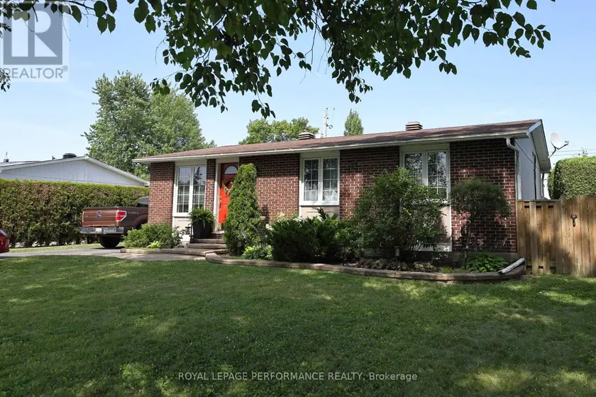 Detached at 1497 BLACKHEATH STREET, Ottawa