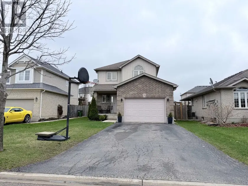 Detached at 9 BARRETT CRESCENT, St. Thomas