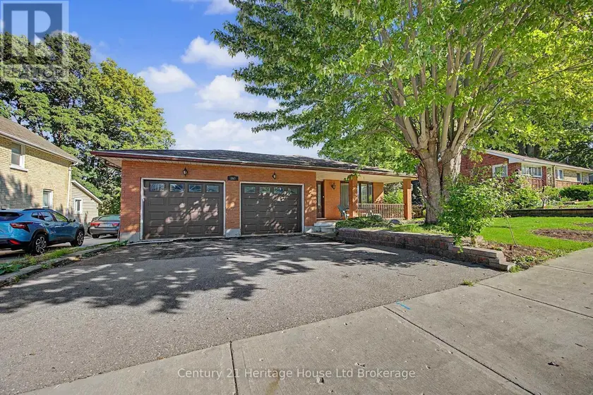 Detached at 165 PARK ROW, Woodstock
