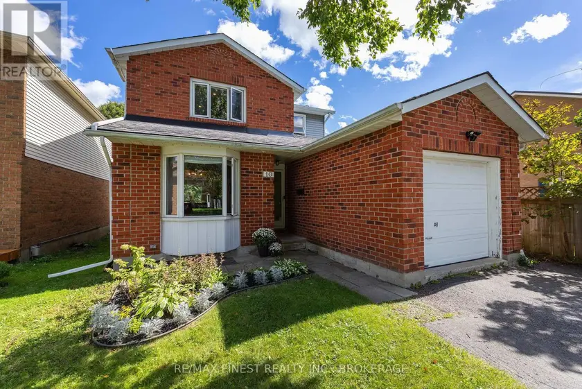 Detached at 10 CHARTWELL CRESCENT, Kingston)