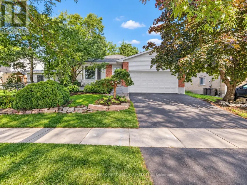 Detached at 174 HIGHVIEW AVENUE E, London South