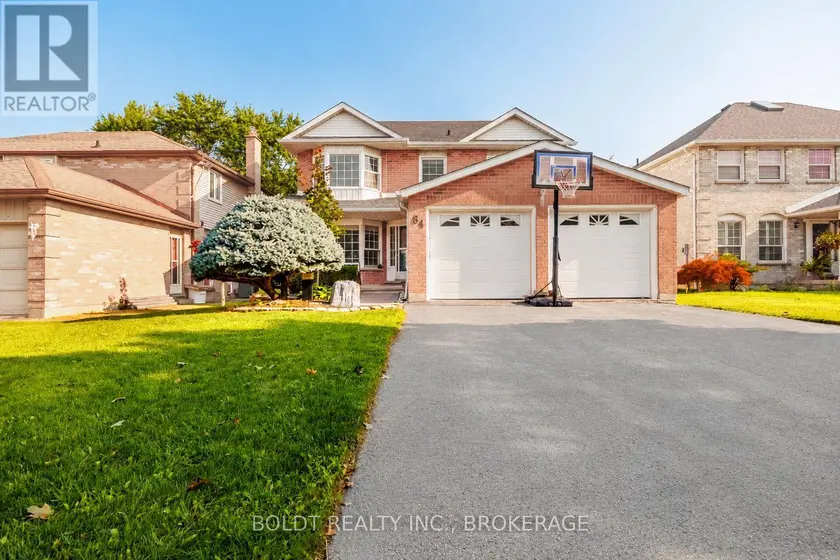 Detached at 64 CARMINE CRESCENT, St. Catharines