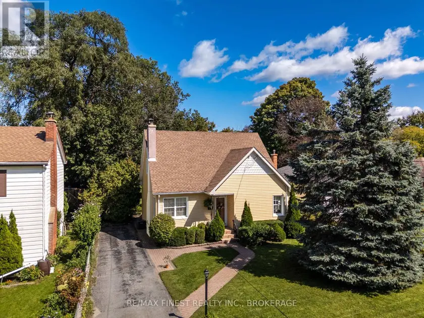 Detached at 15 ALEXANDER STREET, Kingston