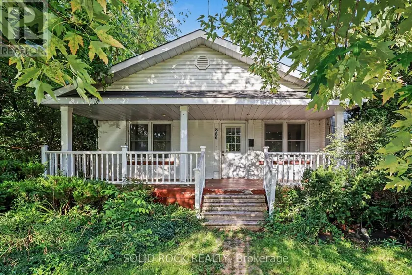 Detached at 889 MOUNTAINVIEW AVENUE, Ottawa