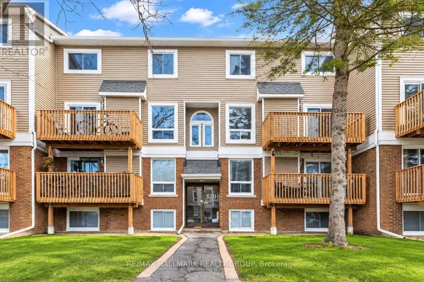 Townhouse at 8 - 520 FENERTY COURT, Ottawa